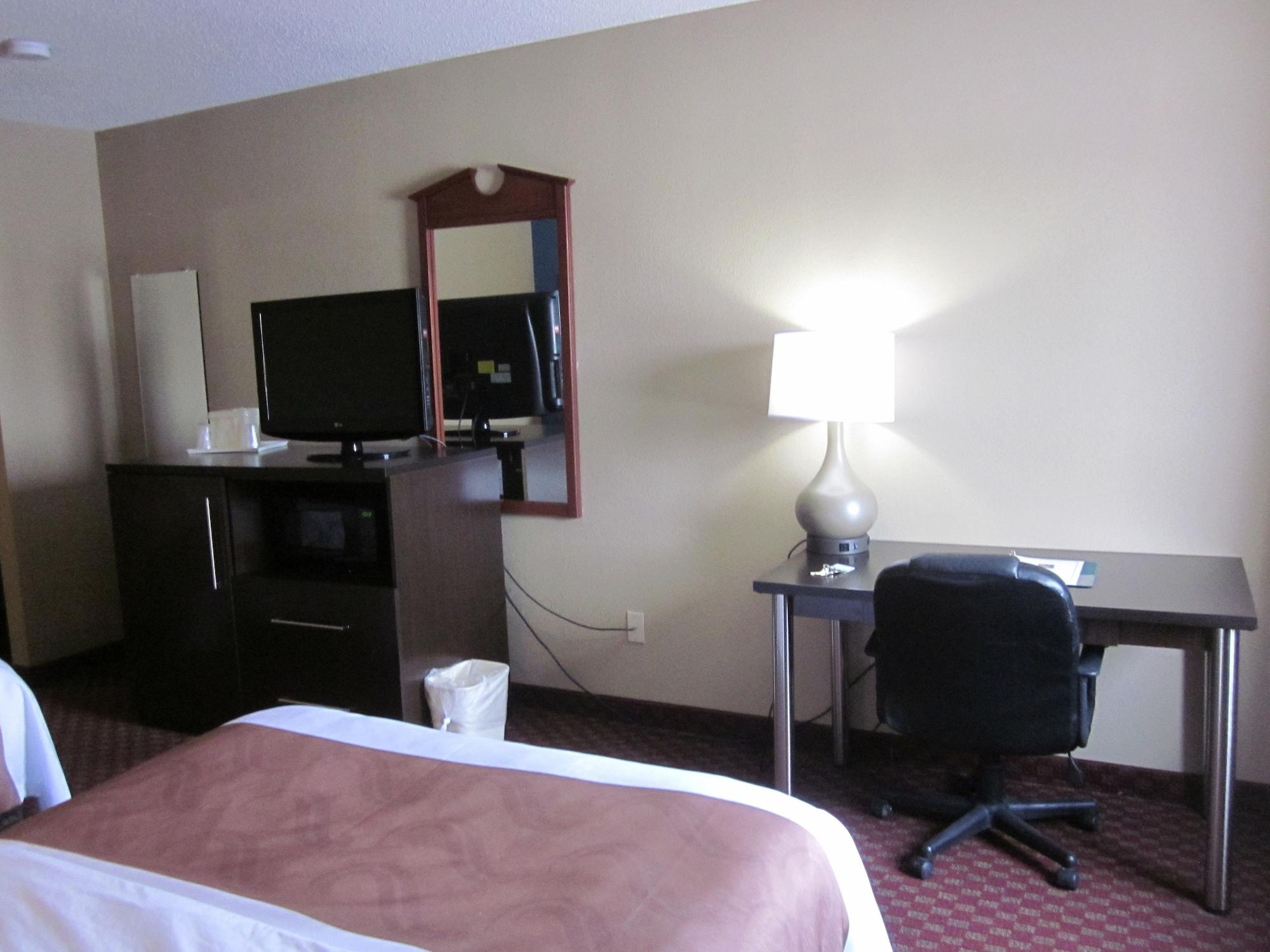 Quality Inn Upper Sandusky Exterior photo