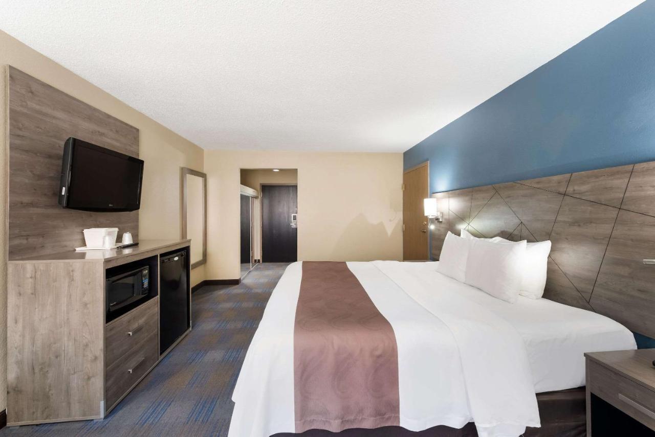 Quality Inn Upper Sandusky Exterior photo